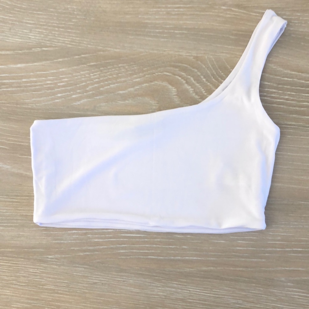 Pretty Little Thing White Top